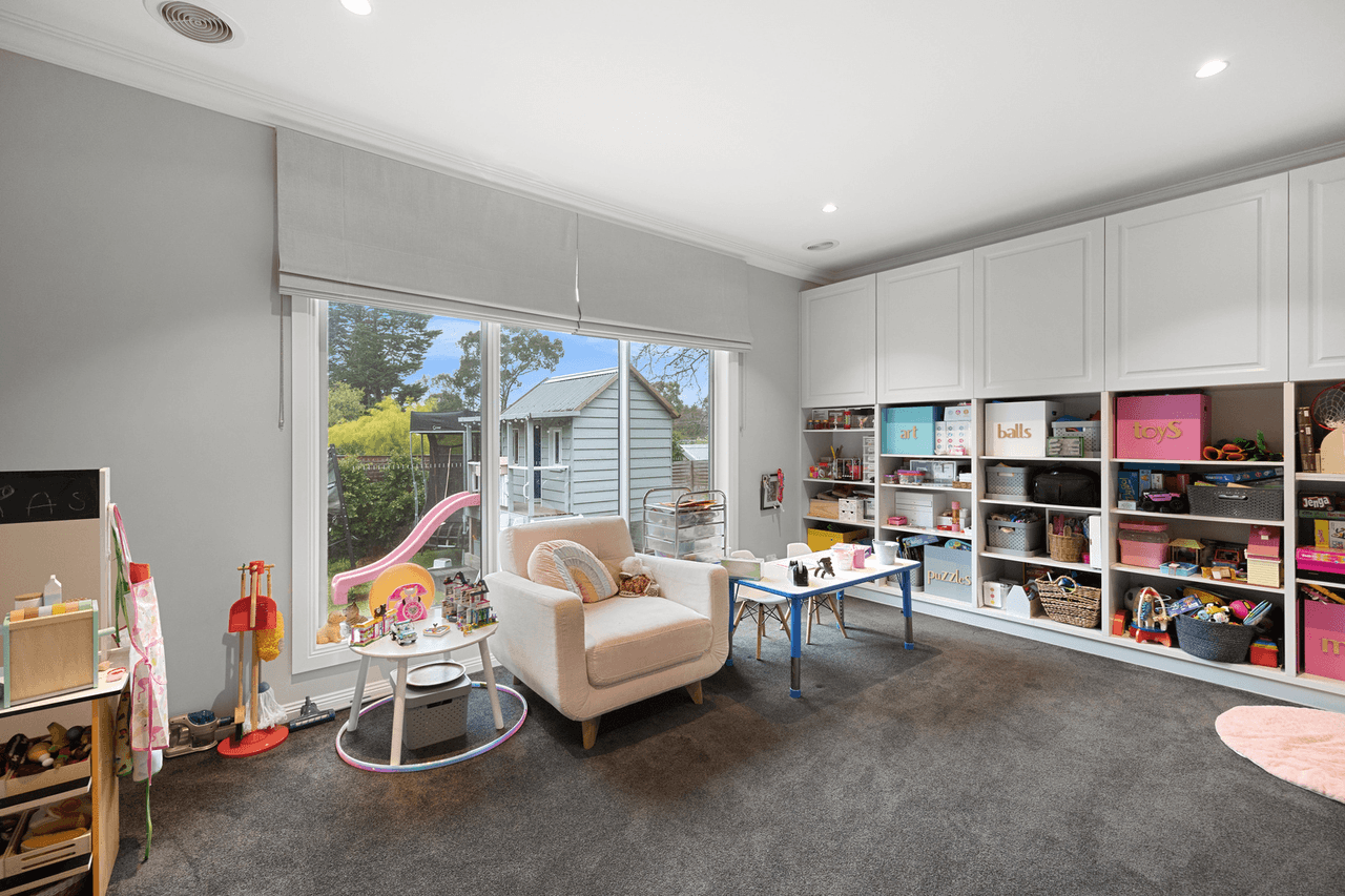 14 Carroll Avenue, CROYDON, VIC 3136