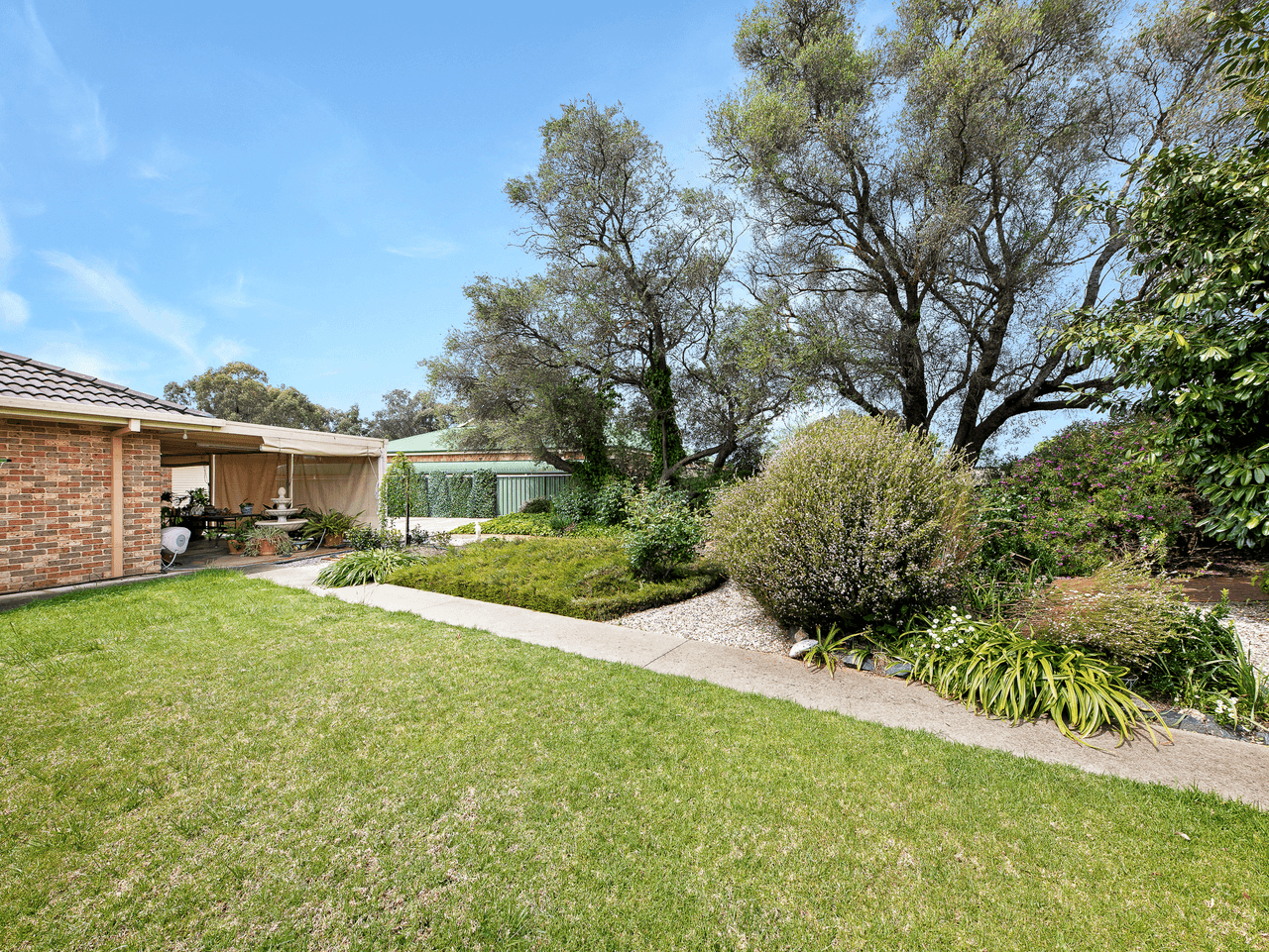 27 Hartigan Street, THURGOONA, NSW 2640