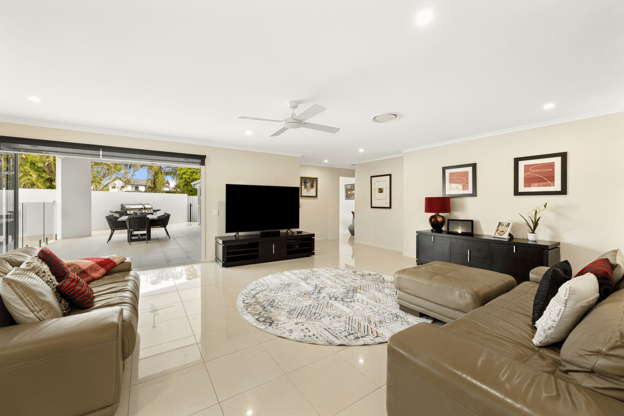 10 Augusta Court, BUDERIM, QLD 4556