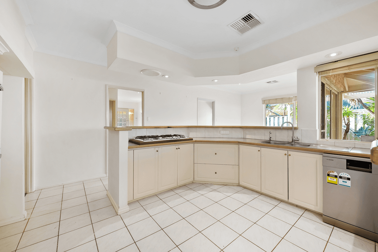 57 Cornfield Place, HILLARYS, WA 6025