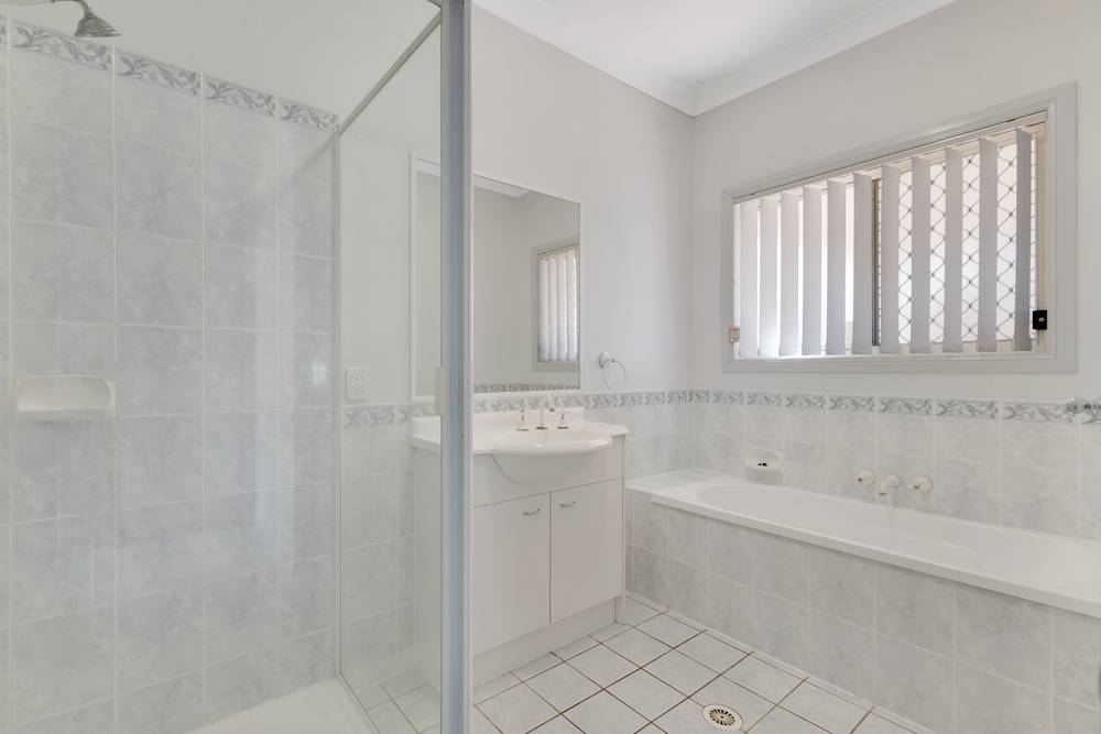 7 Tia Lane, Forest Lake, QLD 4078