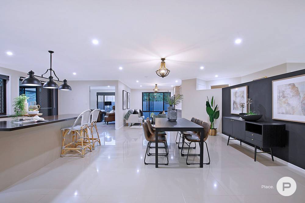 81 Kenilworth Place, Carindale, QLD 4152
