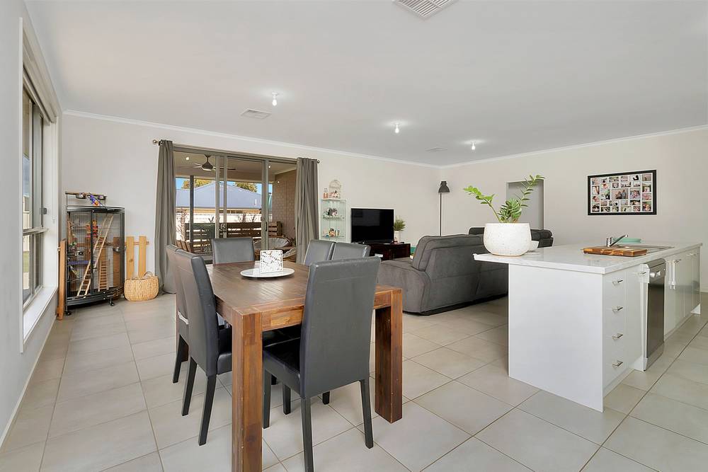 5 Amaretti Way, Munno Para West, SA 5115