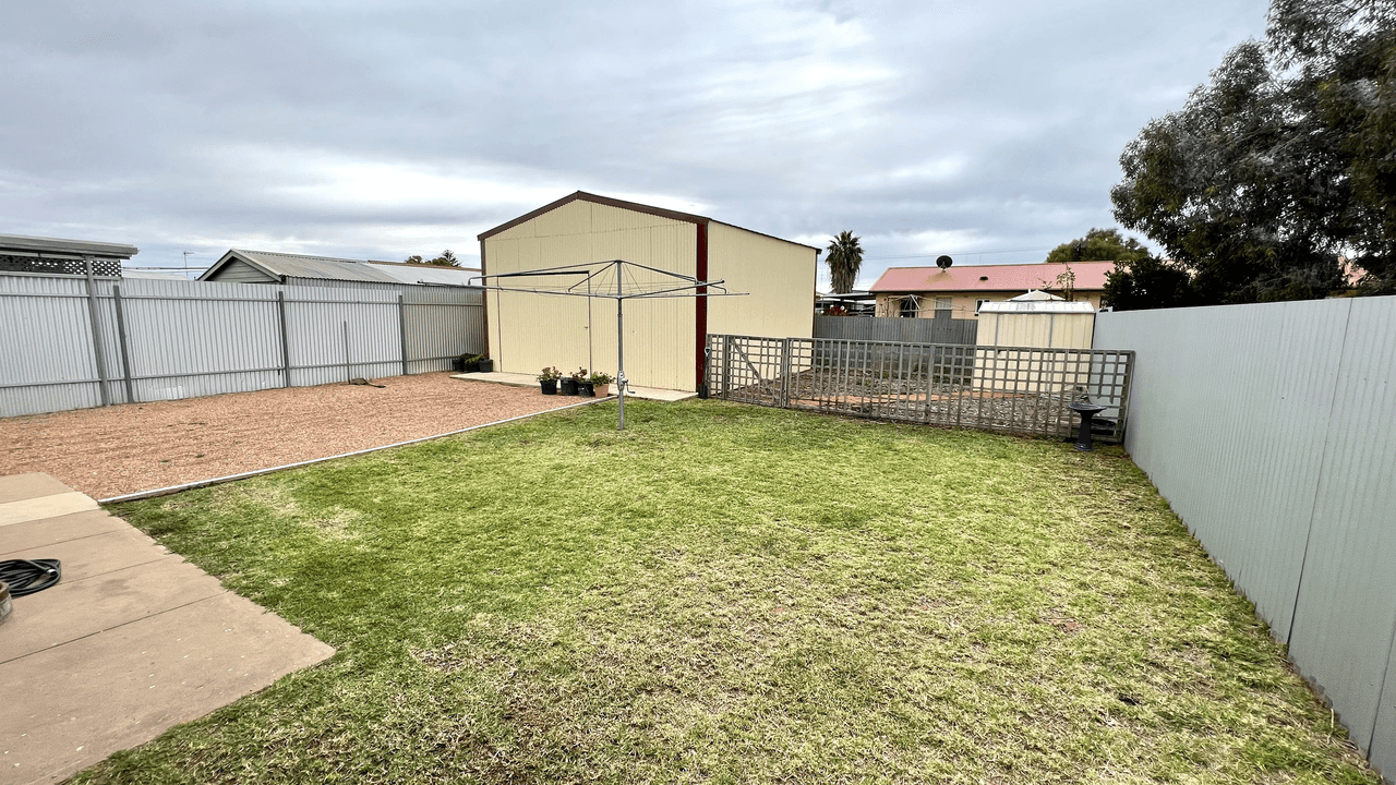 12 Albert Street, WHYALLA STUART, SA 5608