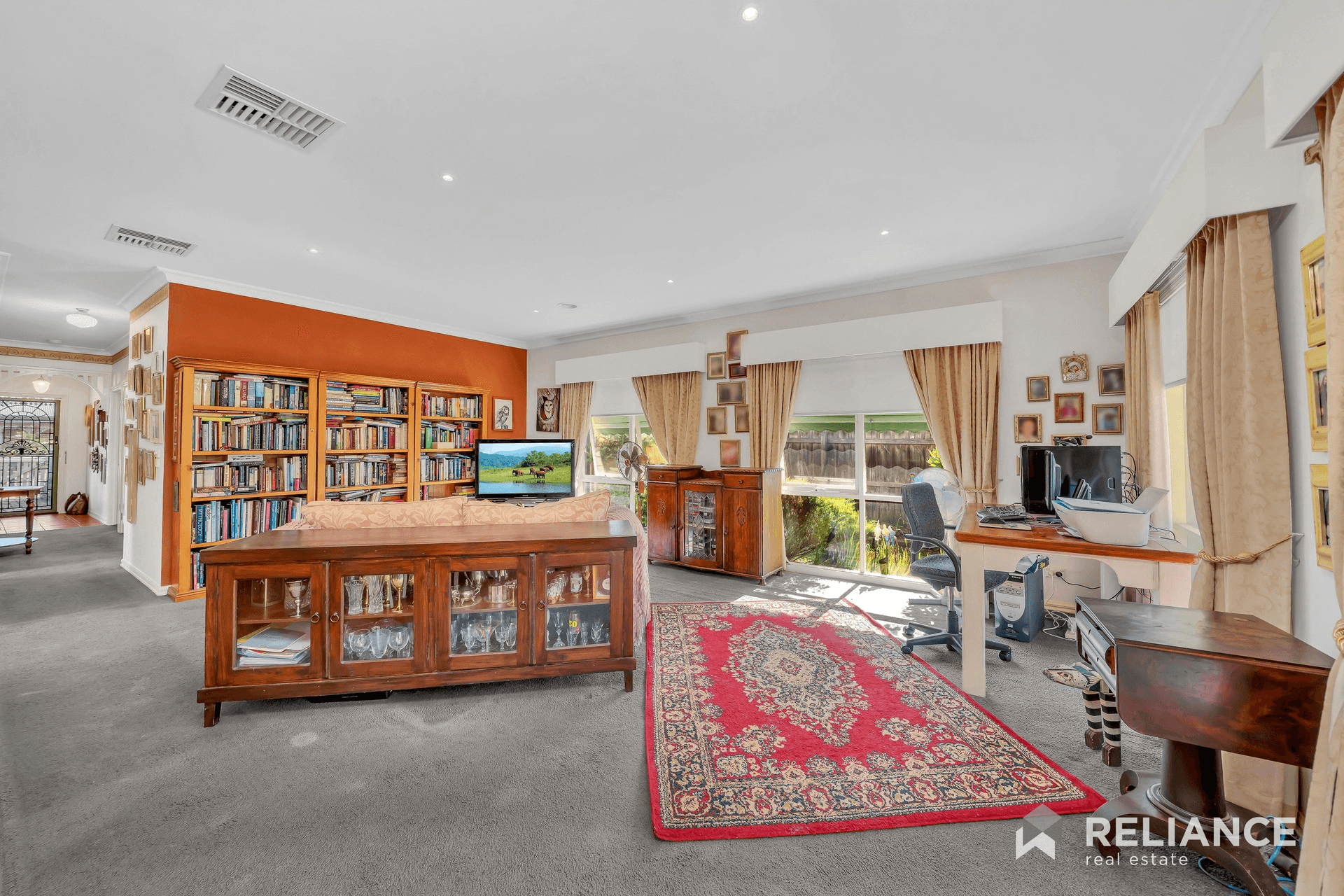 25 Hollington Crescent, Point Cook, VIC 3030