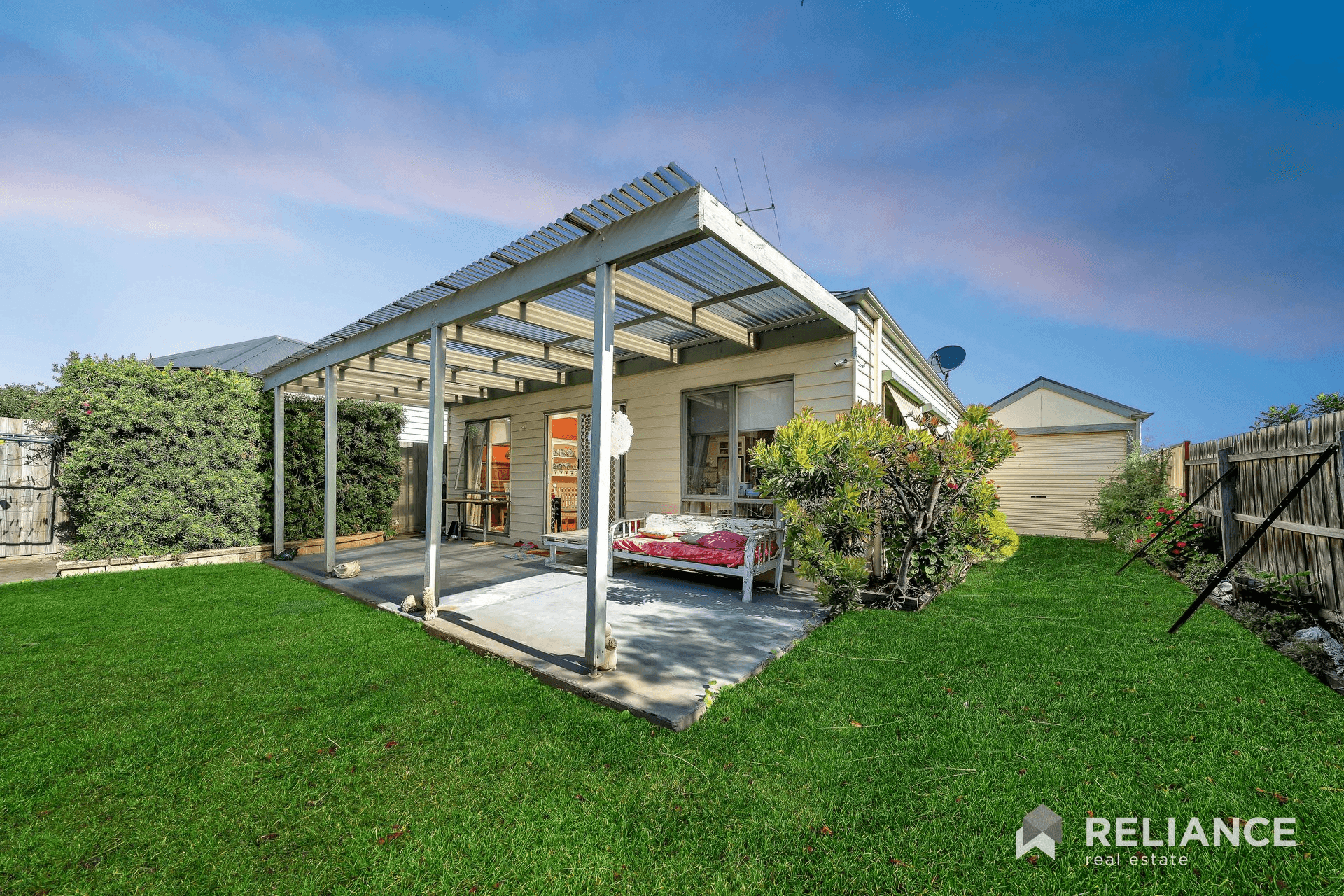 25 Hollington Crescent, Point Cook, VIC 3030