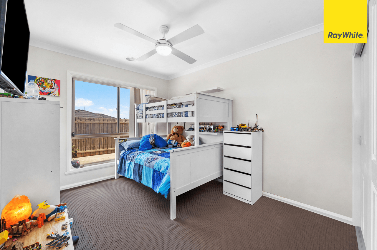 2/7 Reidy Rise, HARKNESS, VIC 3337