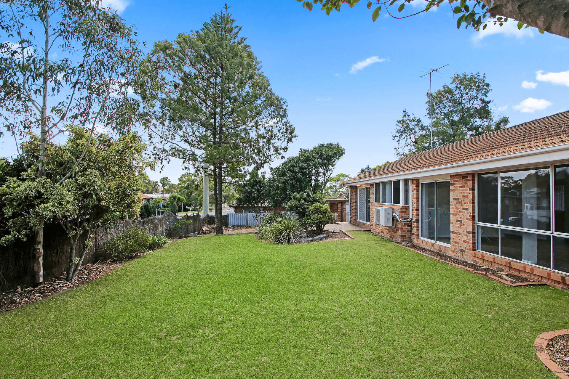 1 Sauterne Crescent, Minchinbury, NSW 2770