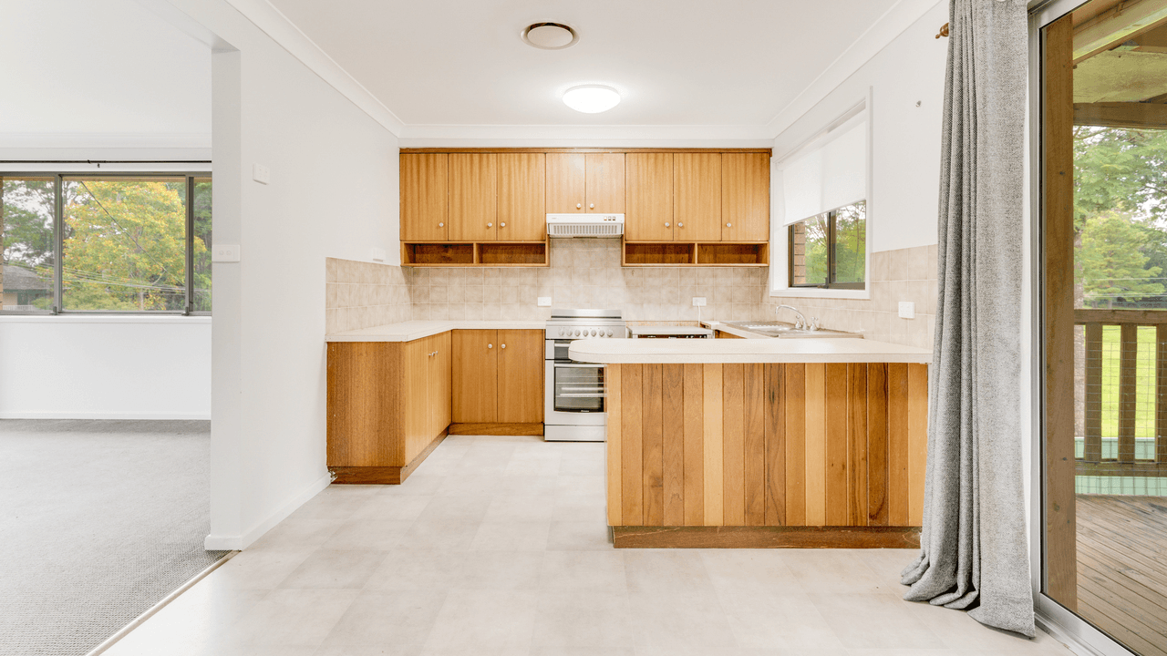 37 Bayview Crescent, TAREE, NSW 2430