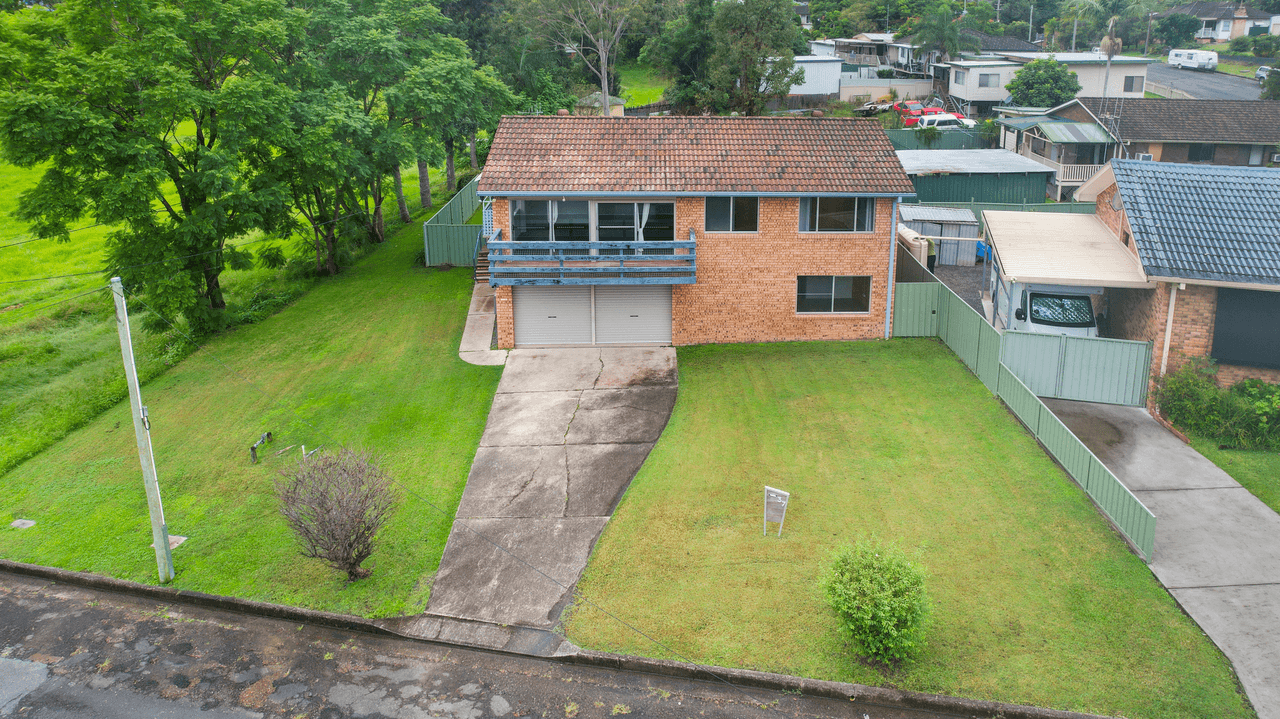 37 Bayview Crescent, TAREE, NSW 2430