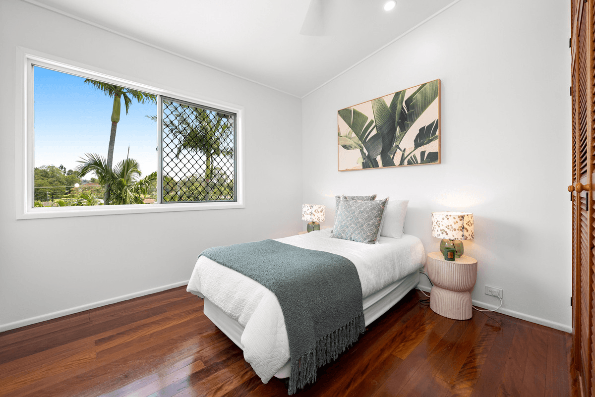 78 Pareena Crescent, Mansfield, QLD 4122