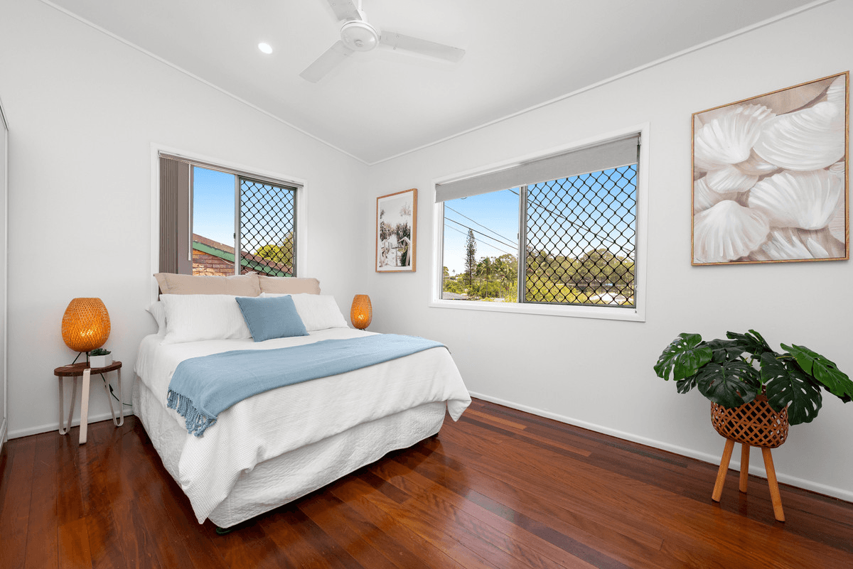 78 Pareena Crescent, Mansfield, QLD 4122