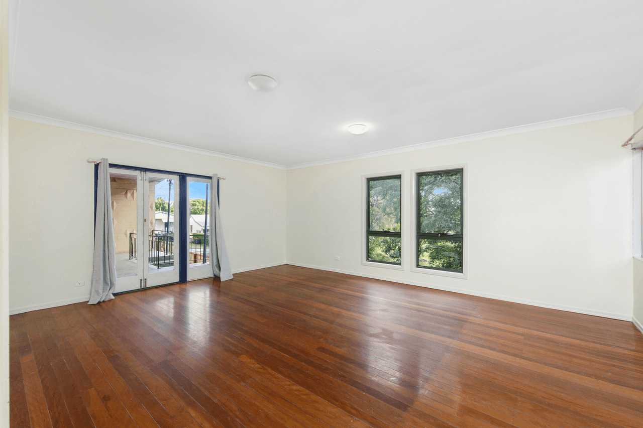 211 Sibley Road, WYNNUM WEST, QLD 4178