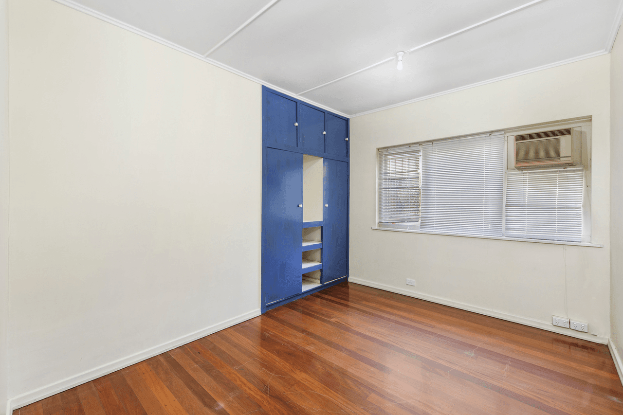 211 Sibley Road, WYNNUM WEST, QLD 4178