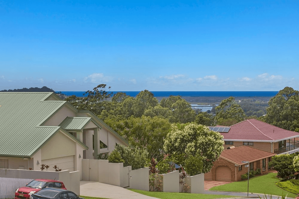 2 Karingal Avenue, BILAMBIL HEIGHTS, NSW 2486