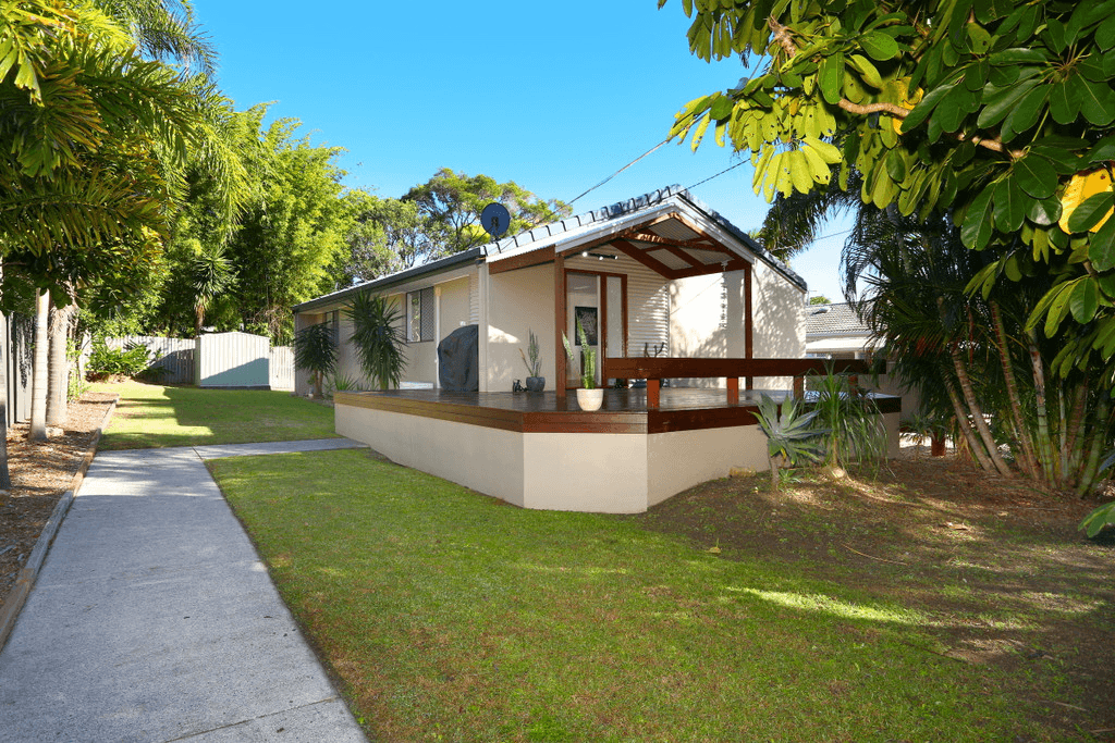 3 Gidgee Court, MOLENDINAR, QLD 4214