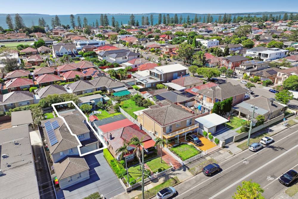 2/28 Chuter Avenue, Monterey, NSW 2217