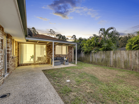 4 Drake Place, FOREST LAKE, QLD 4078