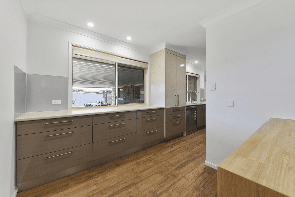 24 Lockyer Drive, BRAY PARK, QLD 4500