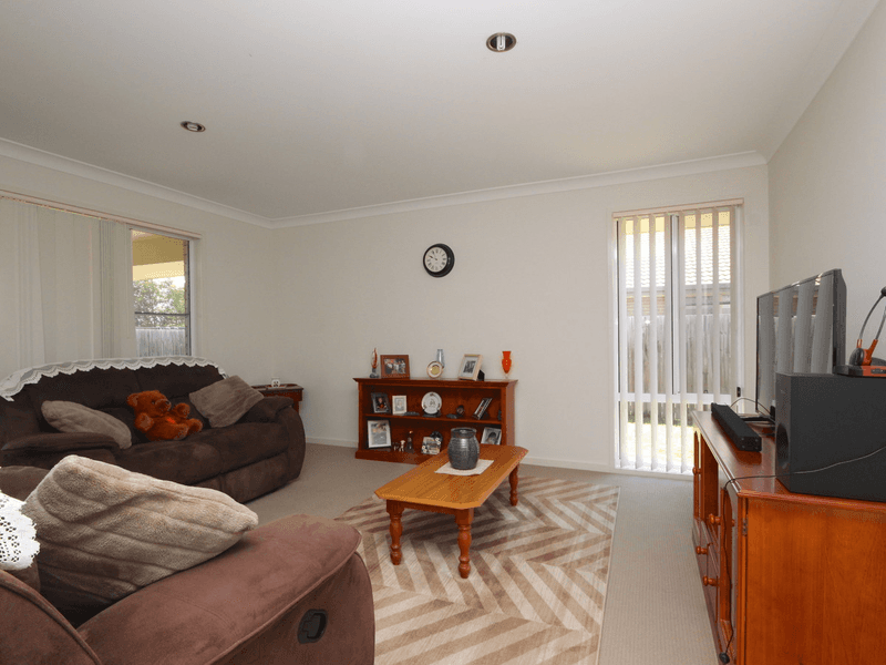 110  Honeywood Drive, Fernvale, QLD 4306