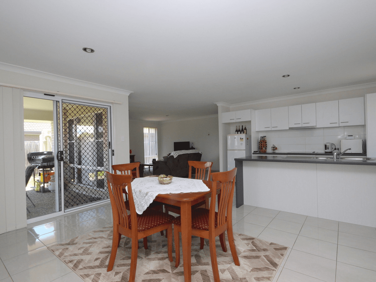 110  Honeywood Drive, Fernvale, QLD 4306