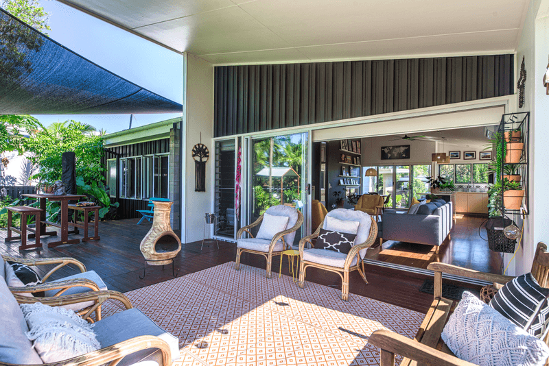 70 Twenty Sixth Avenue, Palm Beach, QLD 4221