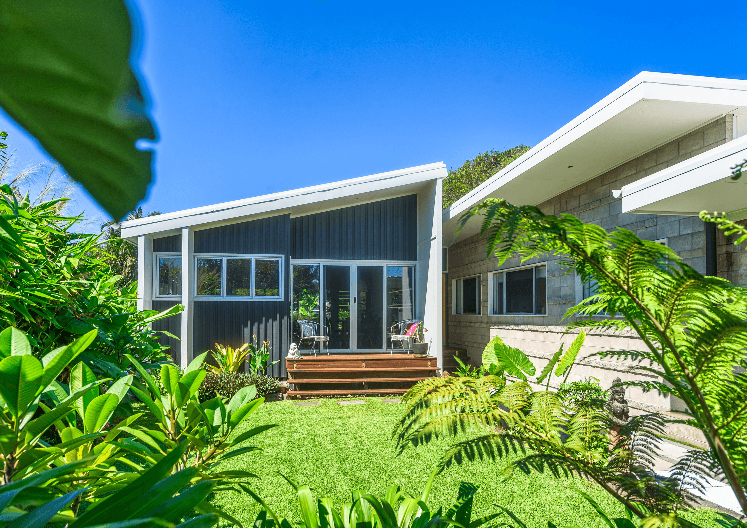 70 Twenty Sixth Avenue, Palm Beach, QLD 4221