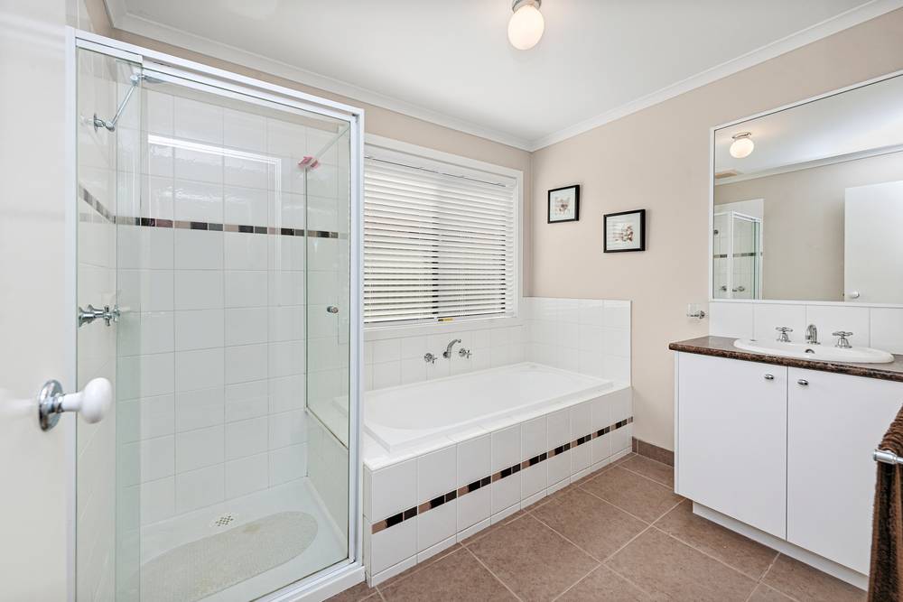 26 Debono Drive, Miners Rest, VIC 3352