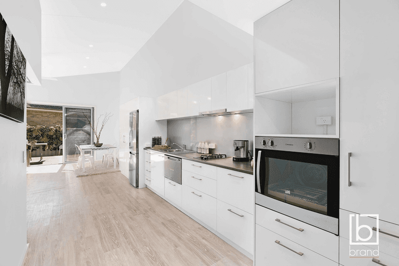 13-14 Caldwell Close, GREEN POINT, NSW 2251