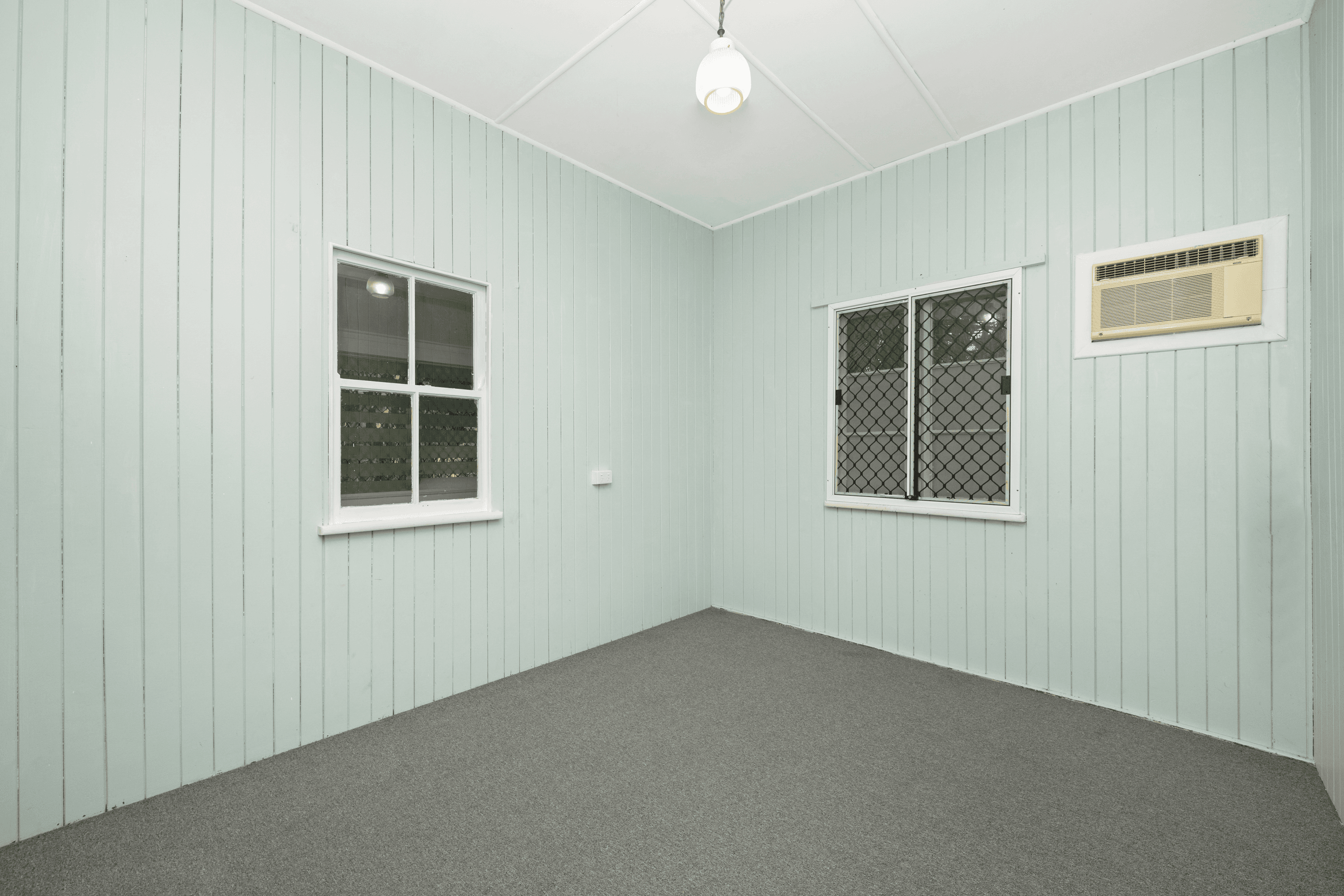 1 Tealby Street, ROLLINGSTONE, QLD 4816
