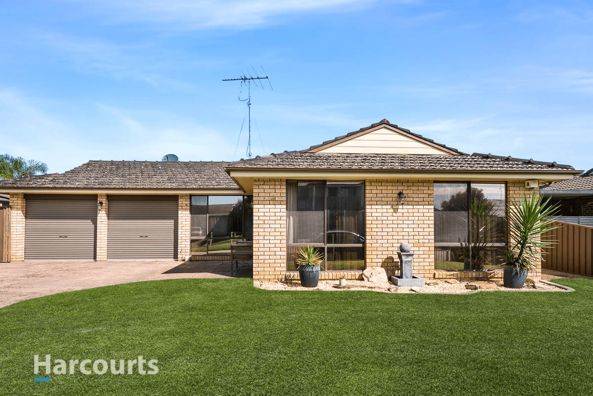 4 Rotorua Road, St Clair, NSW 2759