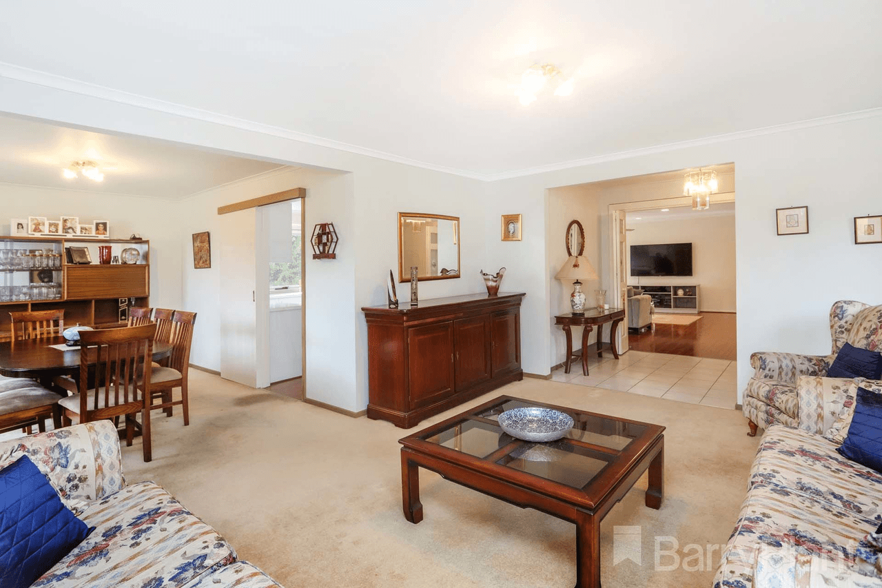 9 Columbia Close, Tullamarine, VIC 3043