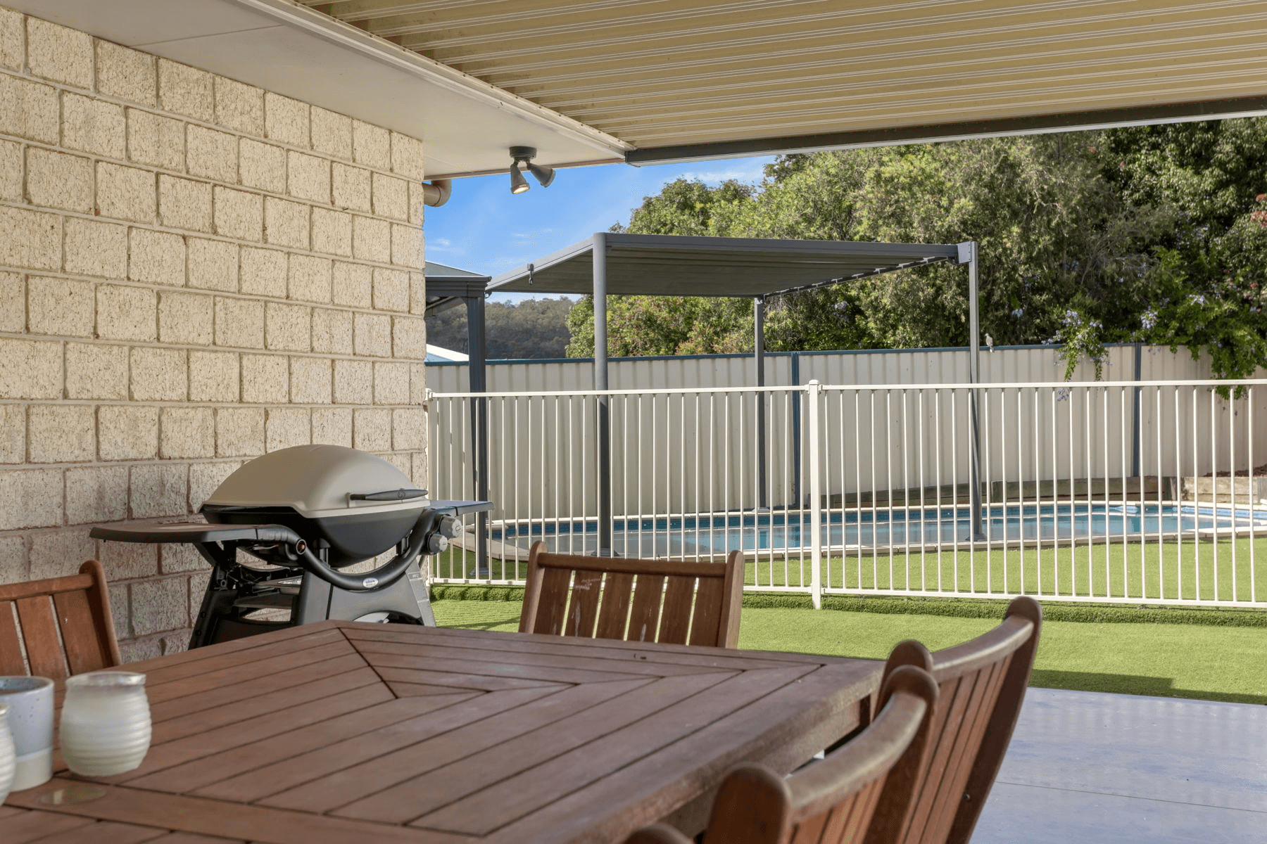 8 Shelley Court, WESTBROOK, QLD 4350