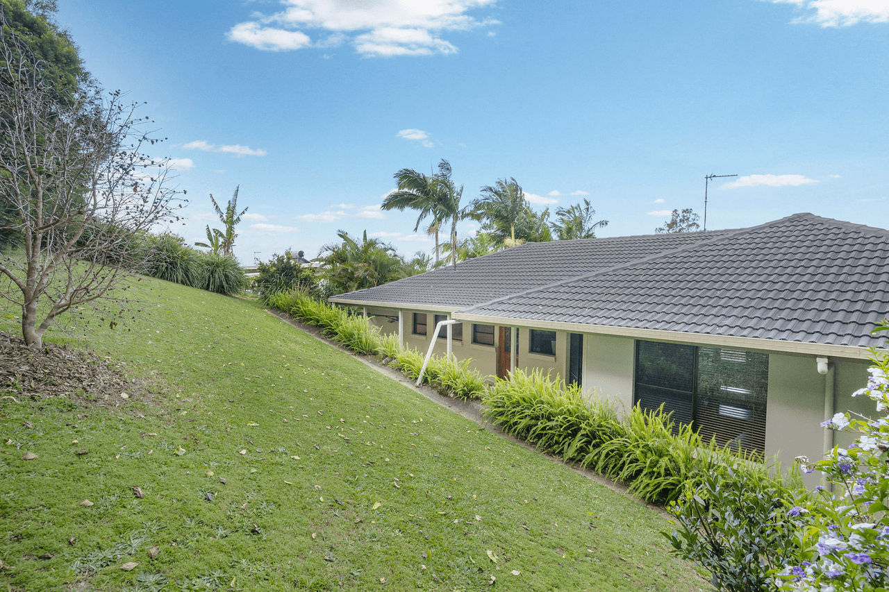 19 Yamble Drive, OCEAN SHORES, NSW 2483