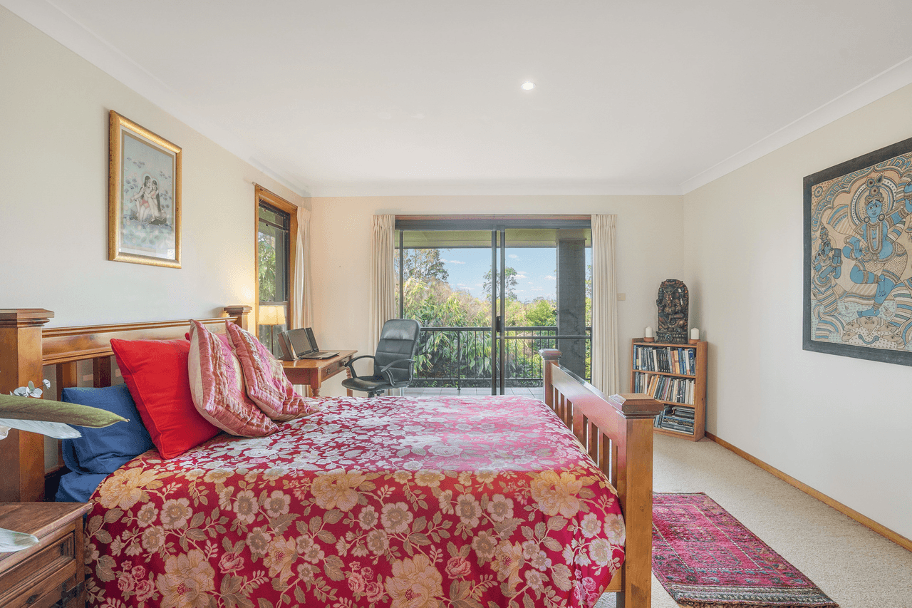 19 Yamble Drive, OCEAN SHORES, NSW 2483