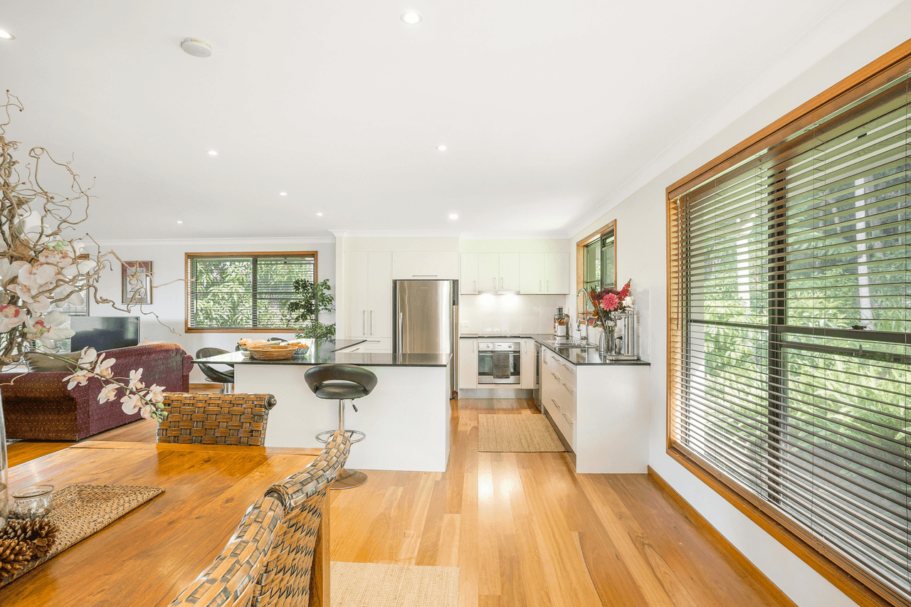 19 Yamble Drive, OCEAN SHORES, NSW 2483