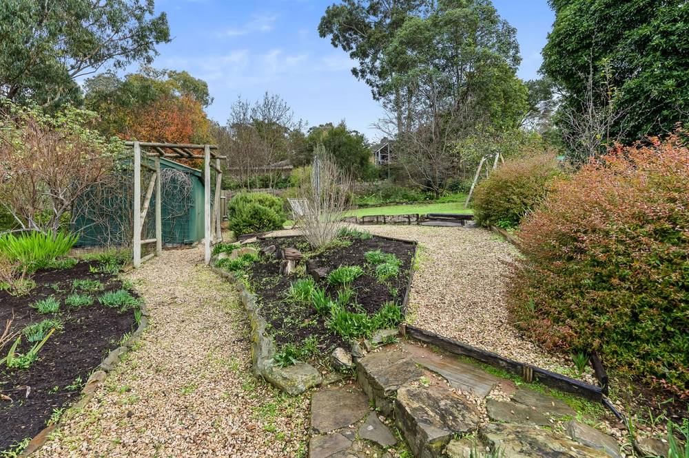 8 Somerset Road, Coromandel Valley, SA 5051