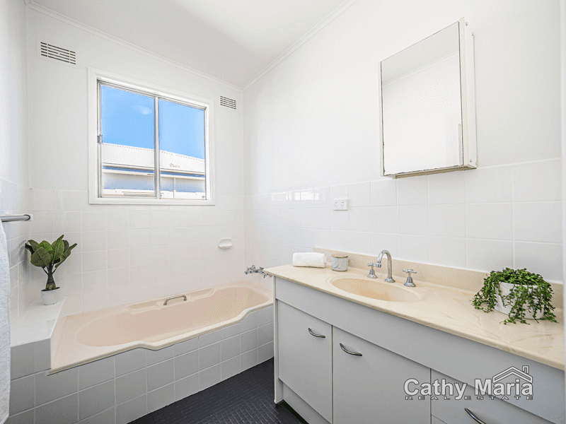 23 Marmion Street, MANNERING PARK, NSW 2259