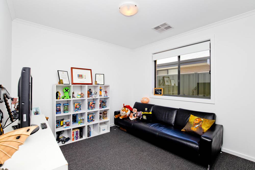 9 Riverwalk Place, Parafield Gardens, SA 5107
