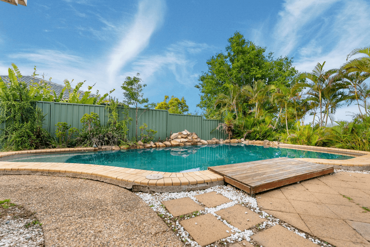 10 Edwards Drive, Albany Creek, QLD 4035