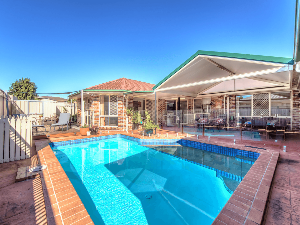 29 Discovery Street, Flinders View, QLD 4305