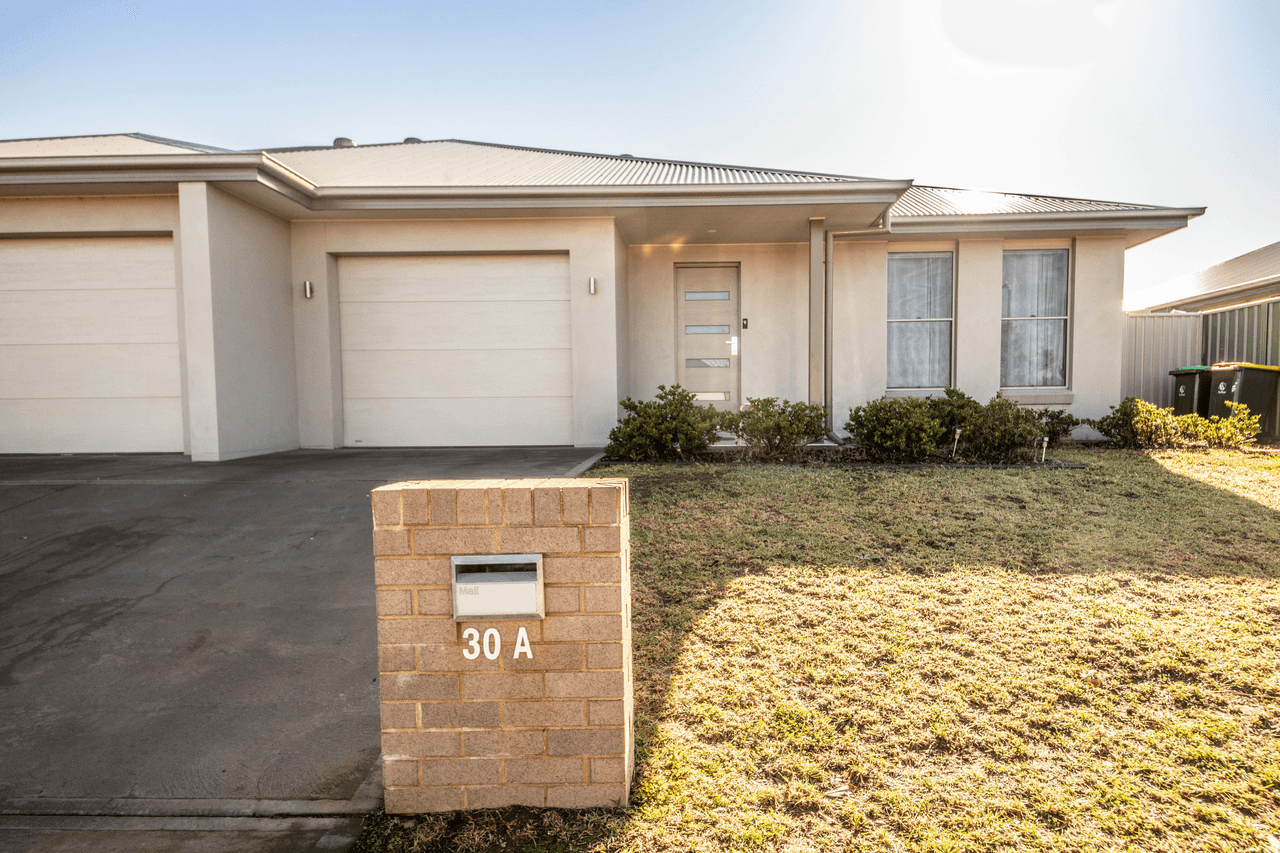 30A Magnolia Boulevard, DUBBO, NSW 2830