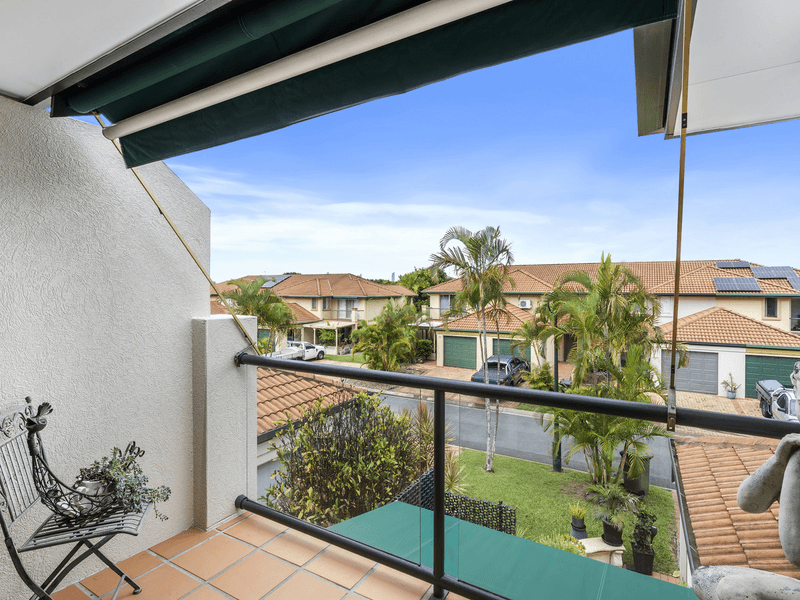 18/152 Palm Meadows Drive, CARRARA, QLD 4211