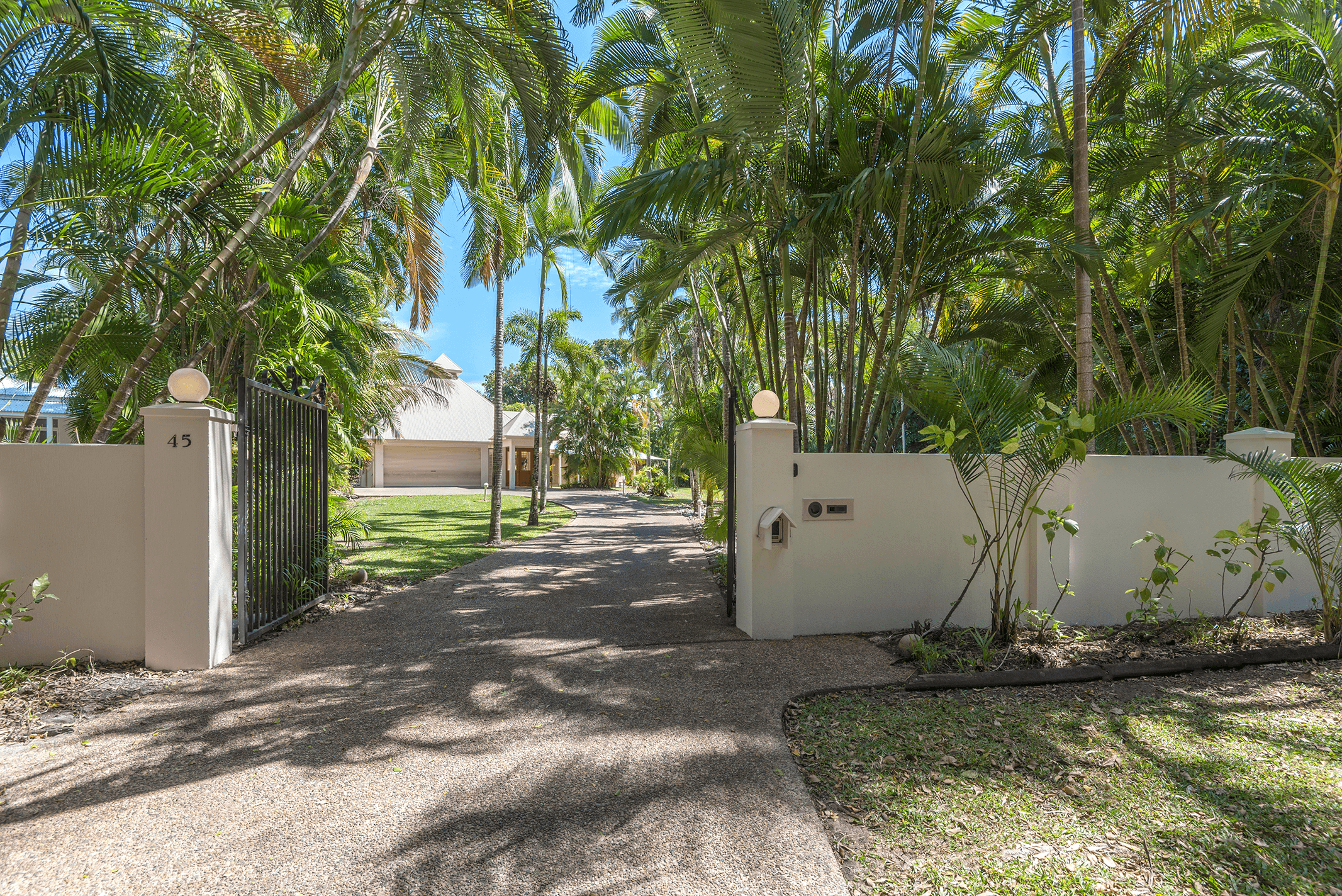 45-47 Nautilus Street, PORT DOUGLAS, QLD 4877