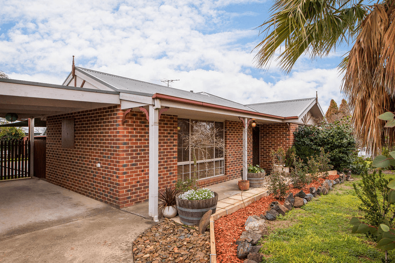 2 Osprey Circuit, Wodonga, VIC 3690