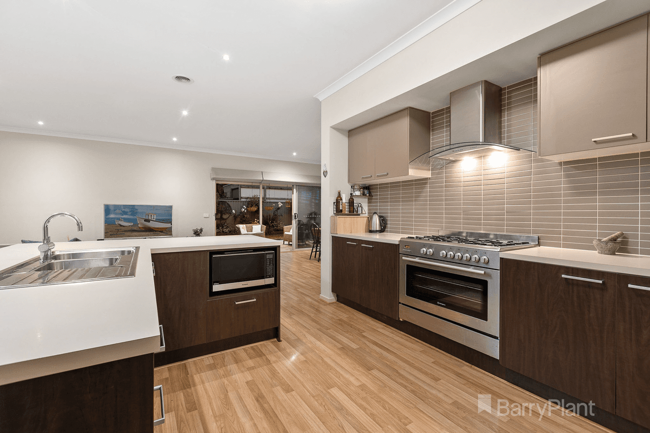 5 Ibis Close, Pakenham, VIC 3810