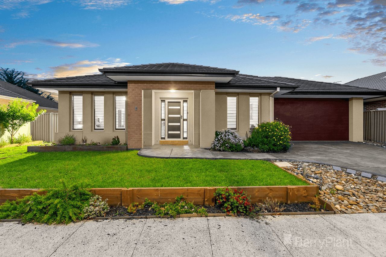 5 Ibis Close, Pakenham, VIC 3810