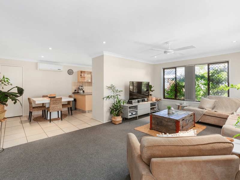 1/2 Andrew Avenue, Pottsville, NSW 2489