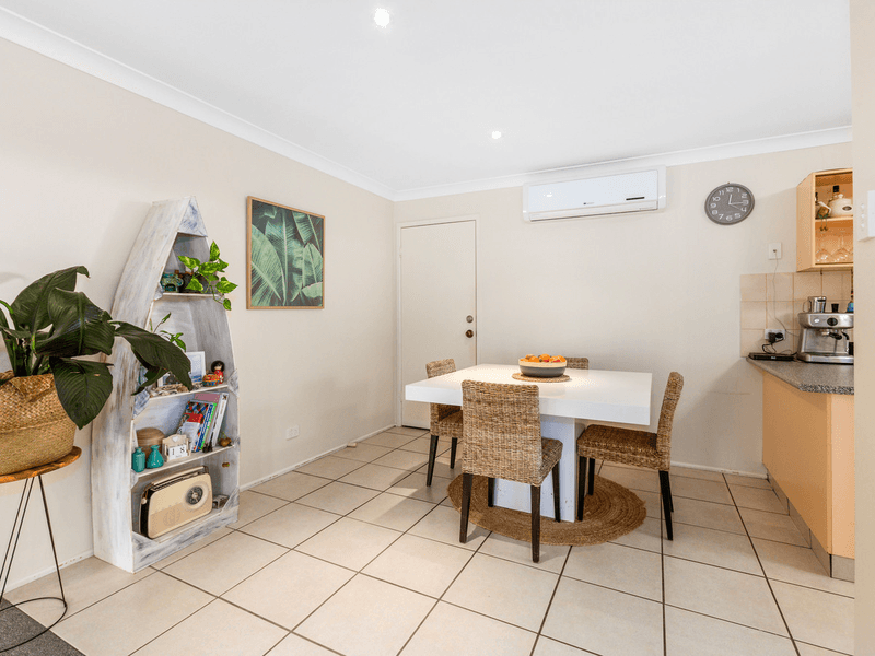 1/2 Andrew Avenue, Pottsville, NSW 2489