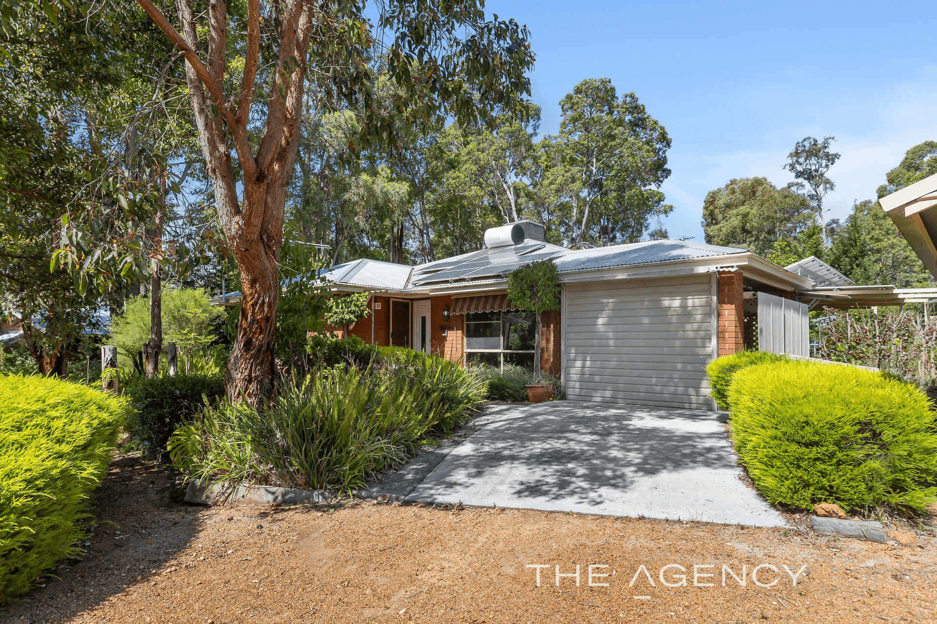 17 Vista Drive, Parkerville, WA 6081